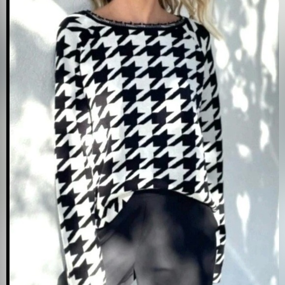 Six Fifty NWT Houndstooth Sweater, soft stretch, wide sleeve, sweater Sz Small - Picture 6 of 12